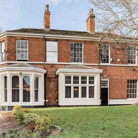 The Scott At Claremont Serviced לידס