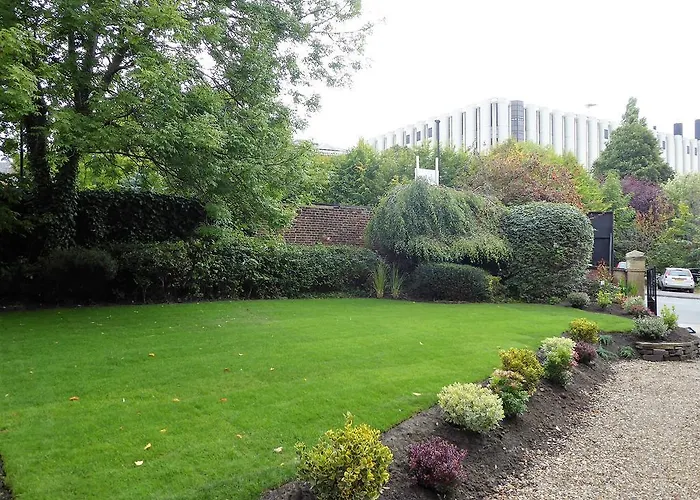 The Scott At Claremont Serviced