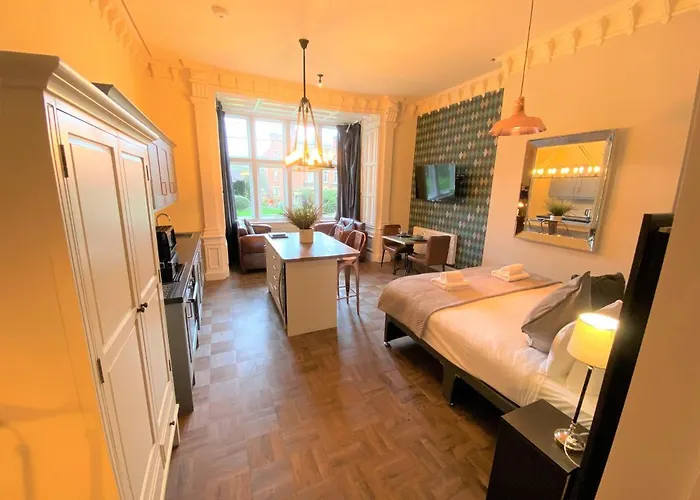 Apartment The Scott At Claremont Serviced