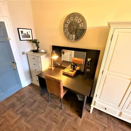 The Scott At Claremont Serviced *