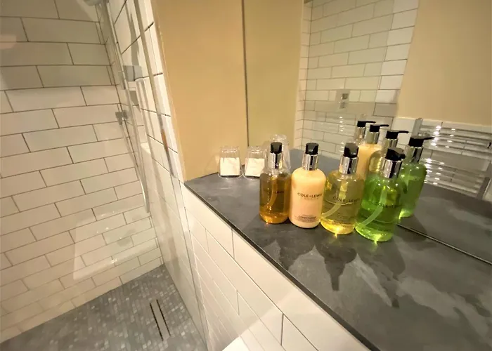 The Scott At Claremont Serviced * Leeds (West Yorkshire)