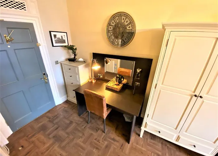 The Scott At Claremont Serviced *